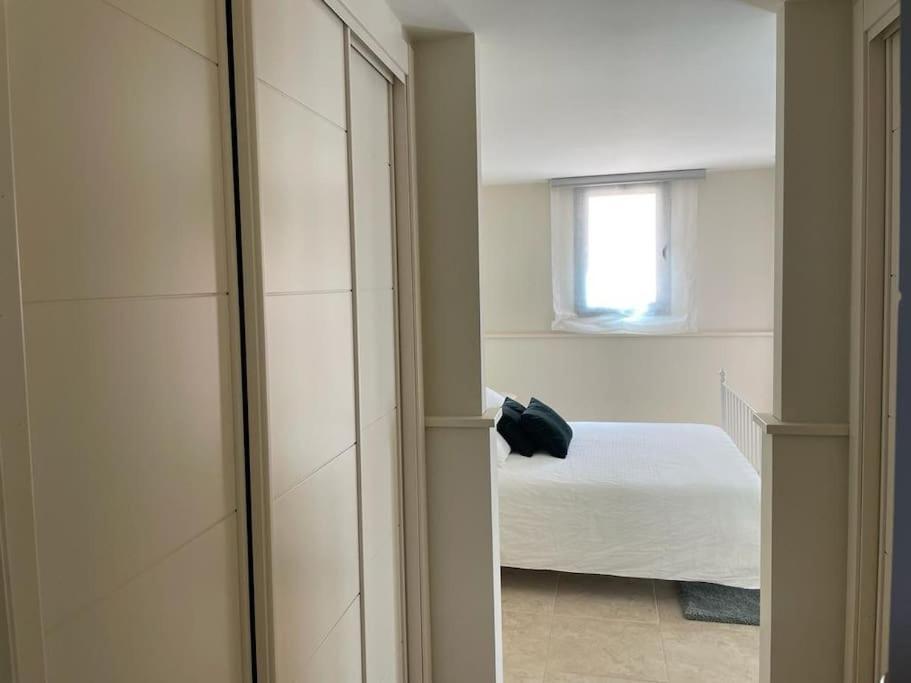 Vivienda Adosada En Castillo, كاليتا ذي فوستي المظهر الخارجي الصورة